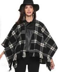 Rock & Republic Monochrome Plaid Cape